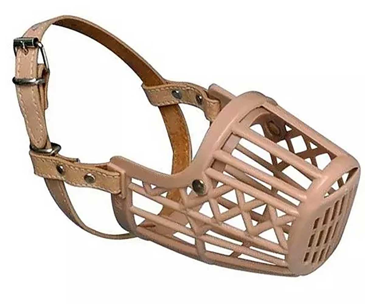 Намордник Для Собак Trixie (Трикси) S 17см Пластик Бежевый 17602